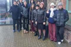 12. klase apmeklē Brīvvalsts dārgumu namu (19.11.25.) 