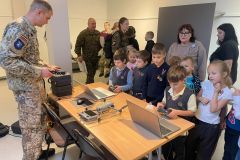 171a64c1-48f6-4719-97a9-a9295a28aef5