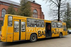 Barikāžu muzeja pieturvieta skolas pagalmā (17.01.25.)